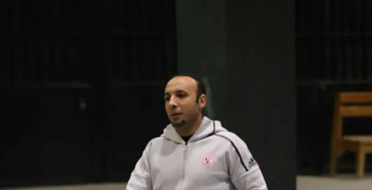«موسم مليء بالتحديات».. أول تعليق لأيمن عبد العزيز بعد مغادرته الزمالك.