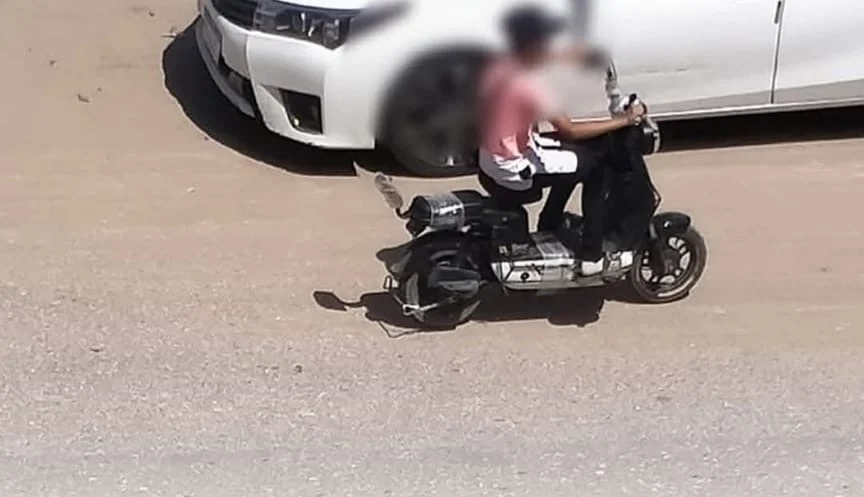 محافظة الجيزة تمنع سير سكوتر الشوارع العامة لضمان سلامة الاطفال