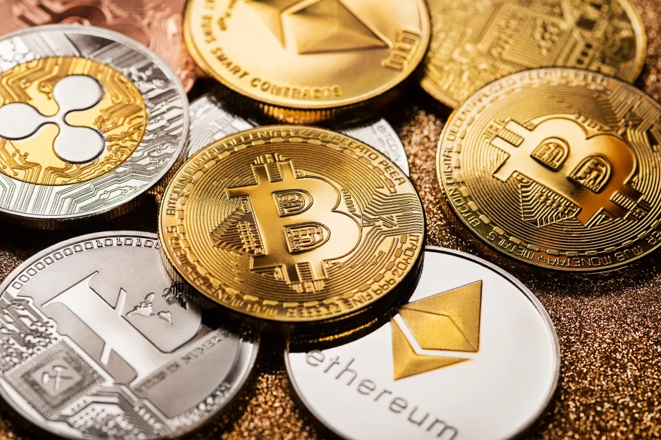 انخفاض عملات الإيثر والريبل والبيتكوين