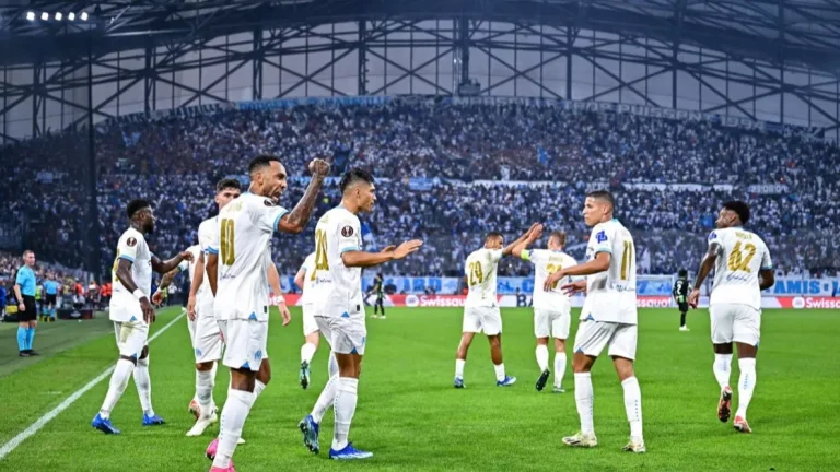 عملاق الدوري الإنجليزي يقتحم سباق التعاقد مع جوهرة مارسيليا المعروف بـ “رفيق ميسي”