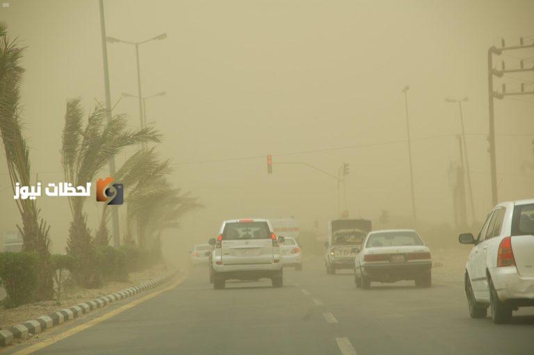 عواصف رملية تغطي سماء جازان وتقلل الرؤية بشكل ملحوظ