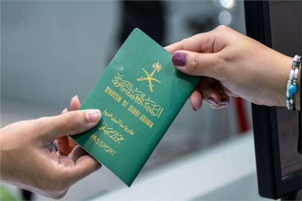 الفئات المسموح بها بتحويل الزيارة إلى إقامة في السعودية