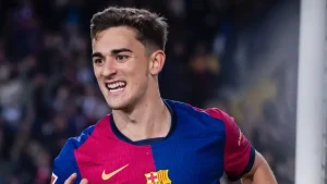نجم خط وسط برشلونة يغيب عن مباراة رايو فاليكانو بسبب الإصابة