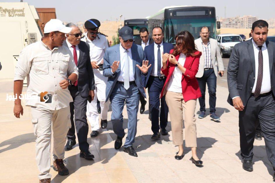 جولة تفقدية لمتابعة الاستعدادات النهائية بمحيط أهرامات الجيزة والمتحف الكبير
