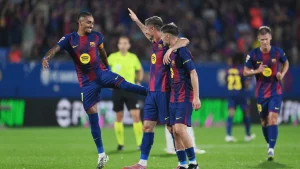برشلونة يختتم استعداداته لمواجهة أوفيدو وسط أنظار على قمة باريس