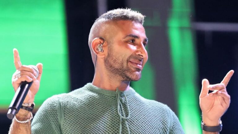 30 قيراط ألماظ | أحمد سعد تعرض للسرقة في إيطاليا وهذه آخر تصريحاته