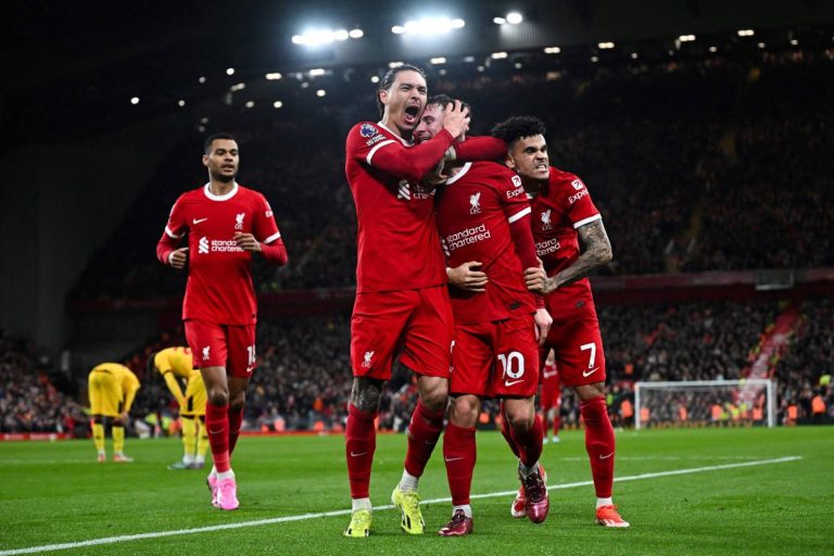 الصراع بدأ على نجمنا العربي… أندية لندن تتصارع مع ليفربول على هداف الدوري الألماني
