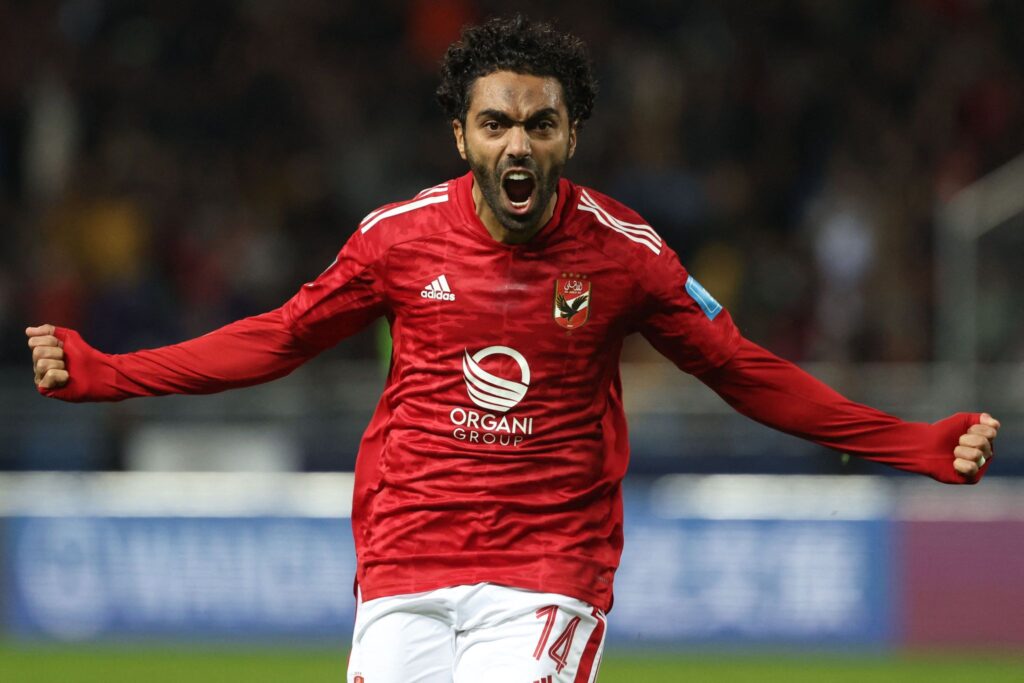 الشحات يكشف أسباب تتويج الأهلي بالدوري المصري