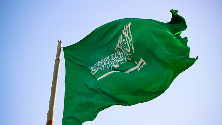 ما هي الفئات المعفاة من دفع رسوم تجديد الإقامة في السعودية؟