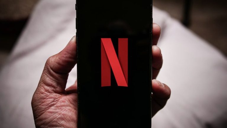 خبر مروع لمحبي المسلسلات والأفلام… توقف Netflix عن العمل على أجهزة iPhone بهذا النظام
