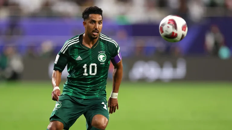 البدر عن الدوسري “أقل من العادي مع المنتخب”!! والشيخ “مشكلتكم مع الهلال”