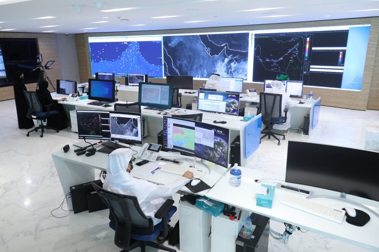 المركز الوطني للأرصاد: تحديث الإنذار الأحمر في منطقة حائل اليوم الأحد 24 نوفمبر 2025