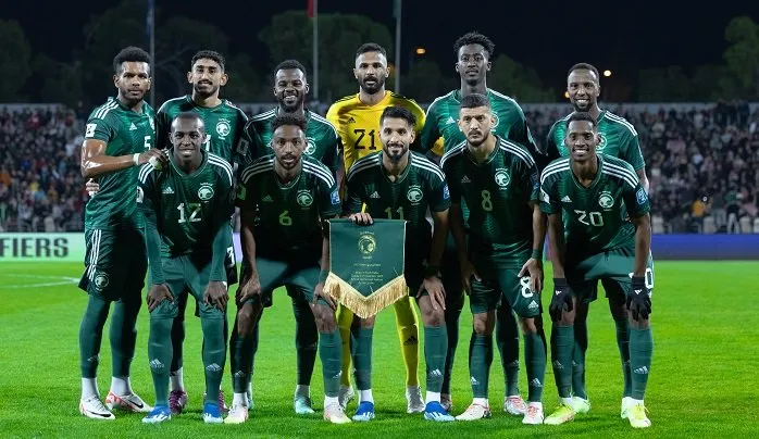 لا يظهرون التقدير للوطن | مهاجمة لاعب المنتخب السعودي السابق للاعبين الحاليين بالمنتخب
