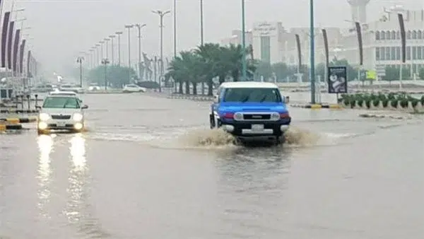 انخفاض في الرؤية أثناء النهار في هذه المناطق بالسعودية | توقعات اليوم الأحد