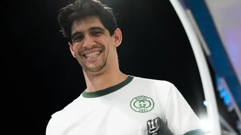 كفة الربيعي ترجح!! بعد تأكيد غياب بونو.. بوادر أزمة غياب العويس تزلزل الهلال أمام العين