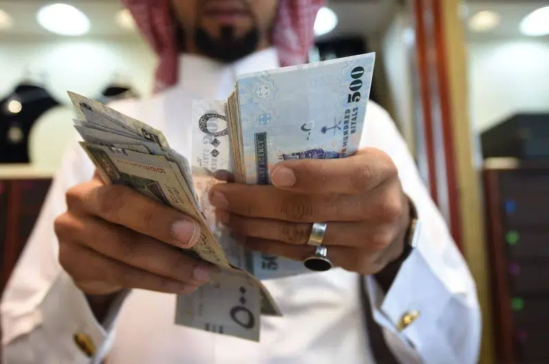 زيادة رواتب الموظفين
