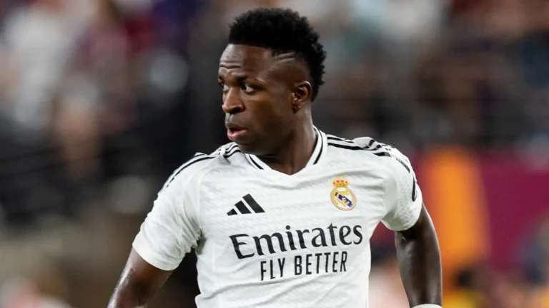 “نحن أكبر نادِ” فينيسيوس جونيور يوجه رسالة لجماهير ريال مدريد بعد تقديم أداء سيء