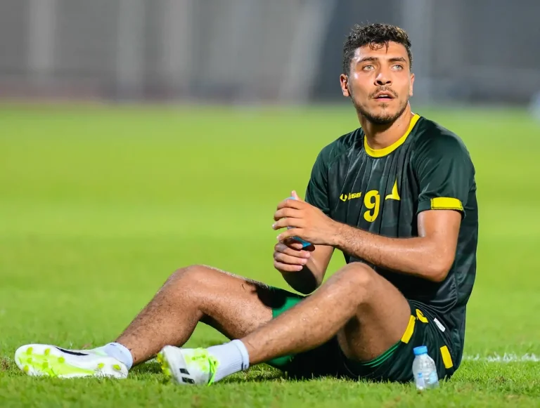 “يمكنني التوقيع لأي نادي في يناير”.. محمد شريف يكشف عن وجهته المقبلة وعن أسباب صعوبة روشن