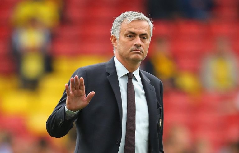 “أغلى من أي مال أو منصب”!! تصريح مفاجئ من مورينيو على رحيل السير فيرجسون من مان يونايتد