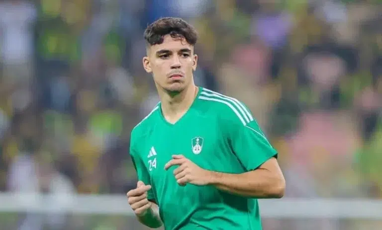أزمة في المنتخب السعودي!! نجم الأهلي السعودي مهدد بالغياب أمام اليابان