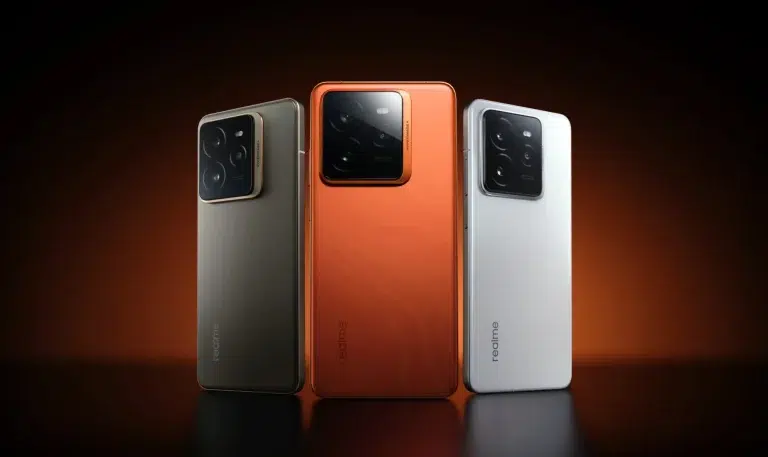 ريلمي تُطلق هاتف Realme GT7 Pro الرائد بمواصفات مذهلة وبطارية ضخمة