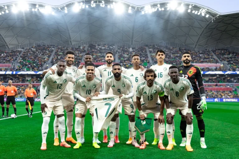 الرؤوس الخضراء تحت الأقدام!! كوارث يتعرض لها المنتخب السعودي في مباراة إندونيسيا