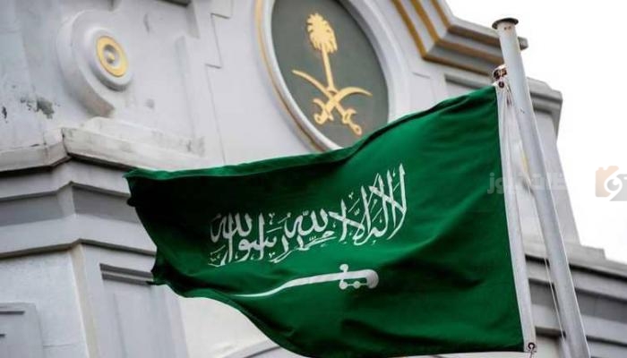 جريمة الاحتيال المالي | إلقاء القبض على مواطنين سعوديين استعملوا الأوراق النقدية المقلدة
