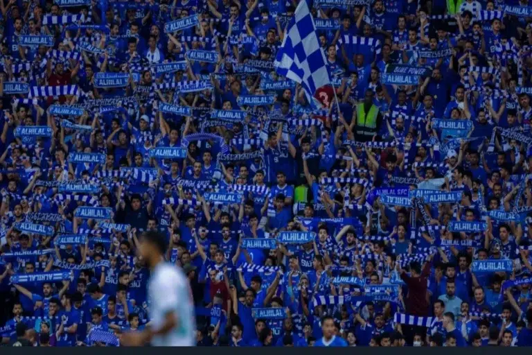 فرمان ينهى الجدل | قرار يسعد جمهور الهلال ويزعج حكم المباراة