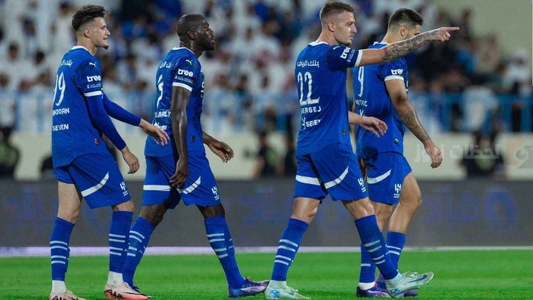 “لا يملك وظائف مركز” | هجوم حادّ على مستوى لاعب الهلال السعودي فهل من تغير بمستواه؟؟؟