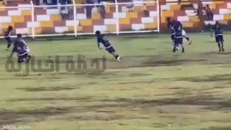“بسبب صاعقة رعدية”!! مصرع لاعب و5 مصابين إصابة خطيرة في مباراة كرة قدم في تشيلكا