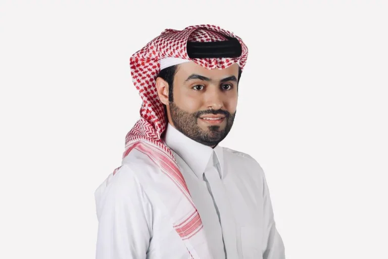 عائد من دولة خليجية وهو في حالة “سُكر”!! محامي سعودي يوضح الإجراءات النظامية في هذا الوضع