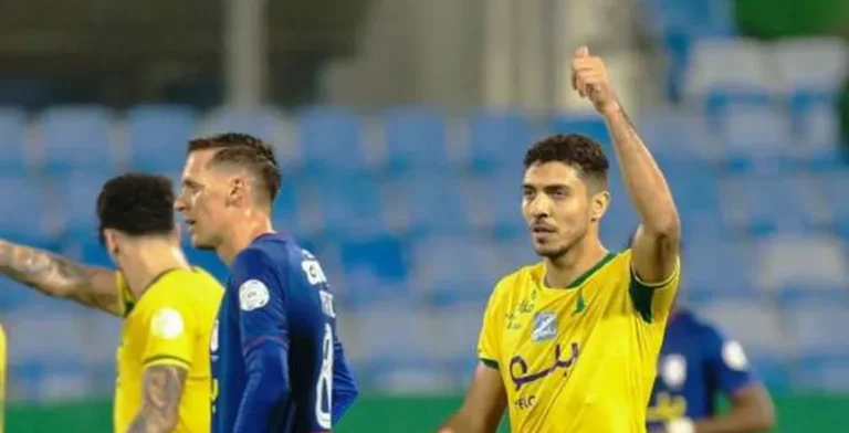 رغم مشاركته في التدريبات اصبح محمد شريف مهدد بالغياب عن موقعة الهلال