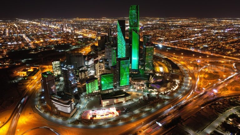 1.23 تريليون ريال!! ما هو مستقبل اقتصاد السعودية المتوقع في 2025؟!