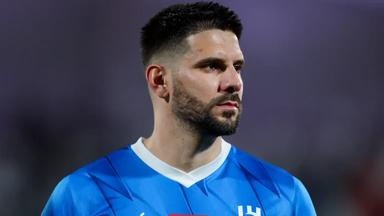 رعب جماهير الهلال بسبب نجمه “ميتروفيتش”.. ماذا حدث خلال مواجهة صربيا وسويسرا؟؟